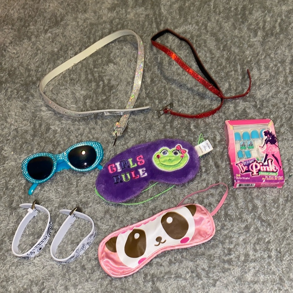 Miscellaneous Girls accessories